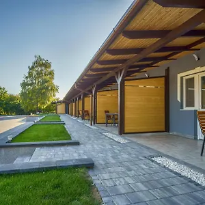  Guest house Airport Wanderer - Vandor Fogado