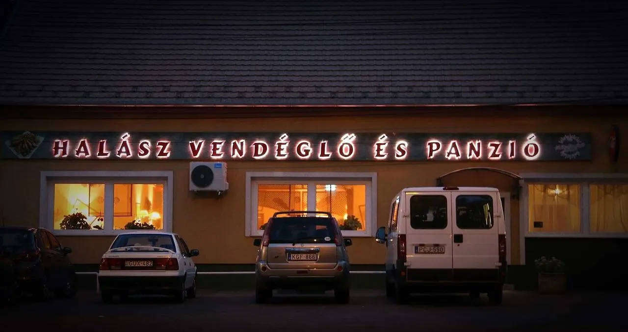 Halasz Airport Panzio Vecses Guest house